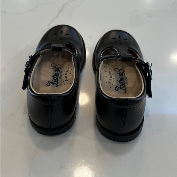 Footmates Black Sherry T strap Mary Jane Dress Shoes size 10 - Picture 2 of 6